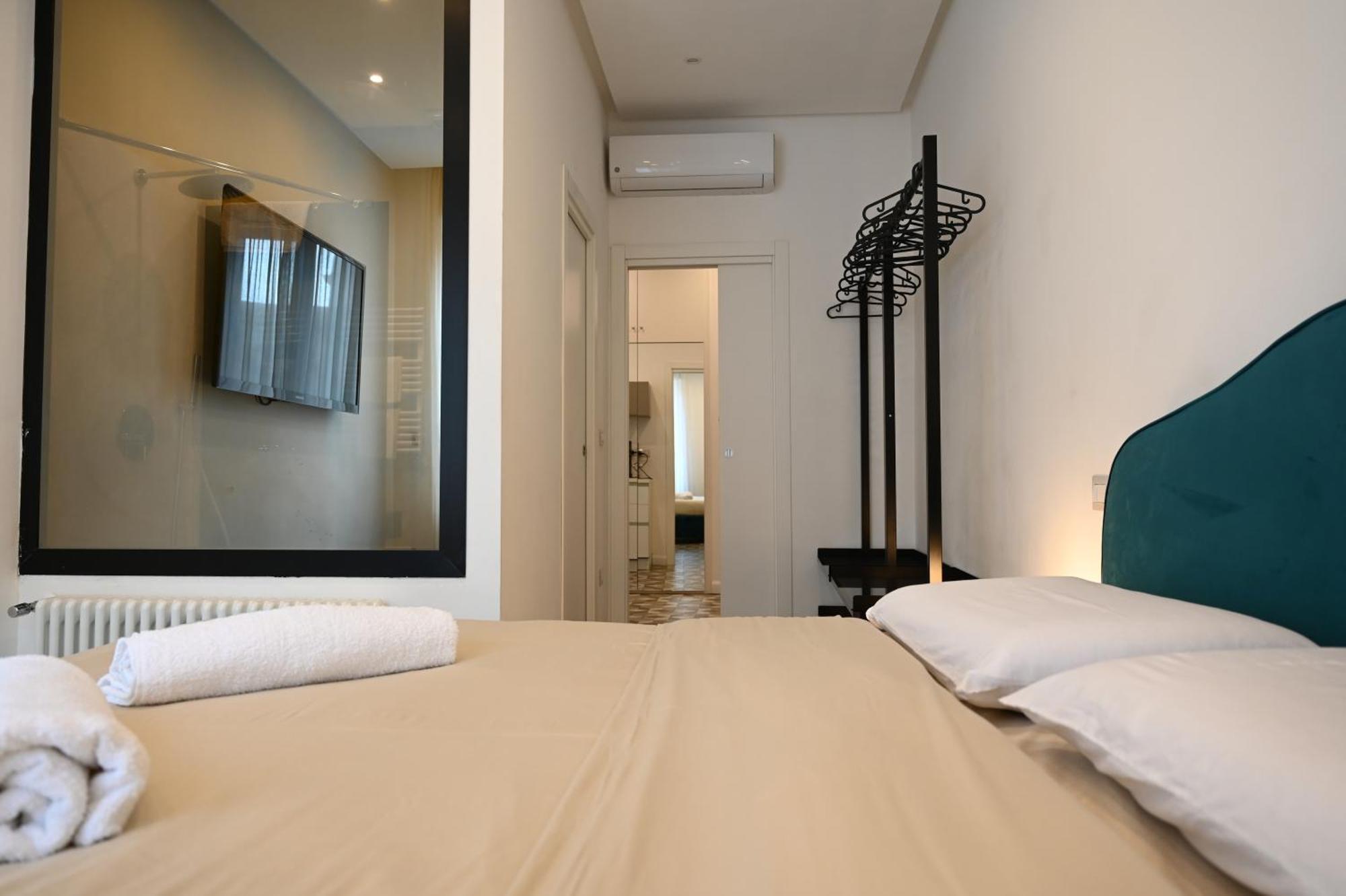 Qhouse Apartment Наполи Екстериор снимка