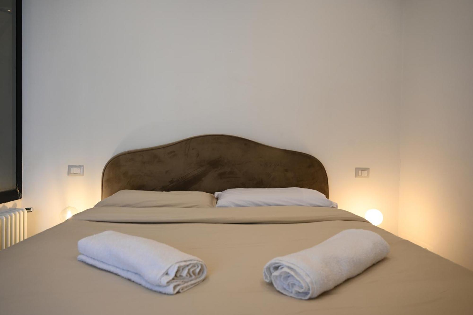 Qhouse Apartment Наполи Екстериор снимка
