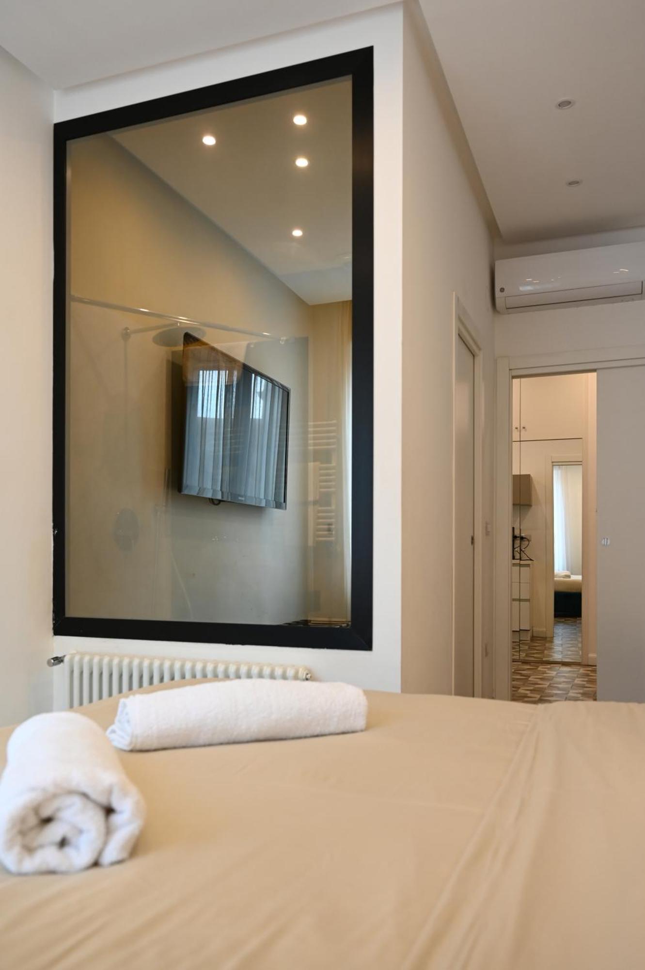 Qhouse Apartment Наполи Екстериор снимка